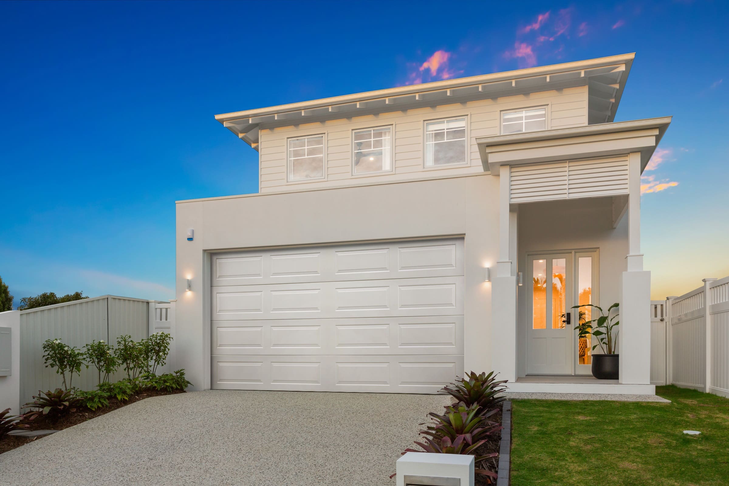 Hampton sectional garage door style Toowoomba